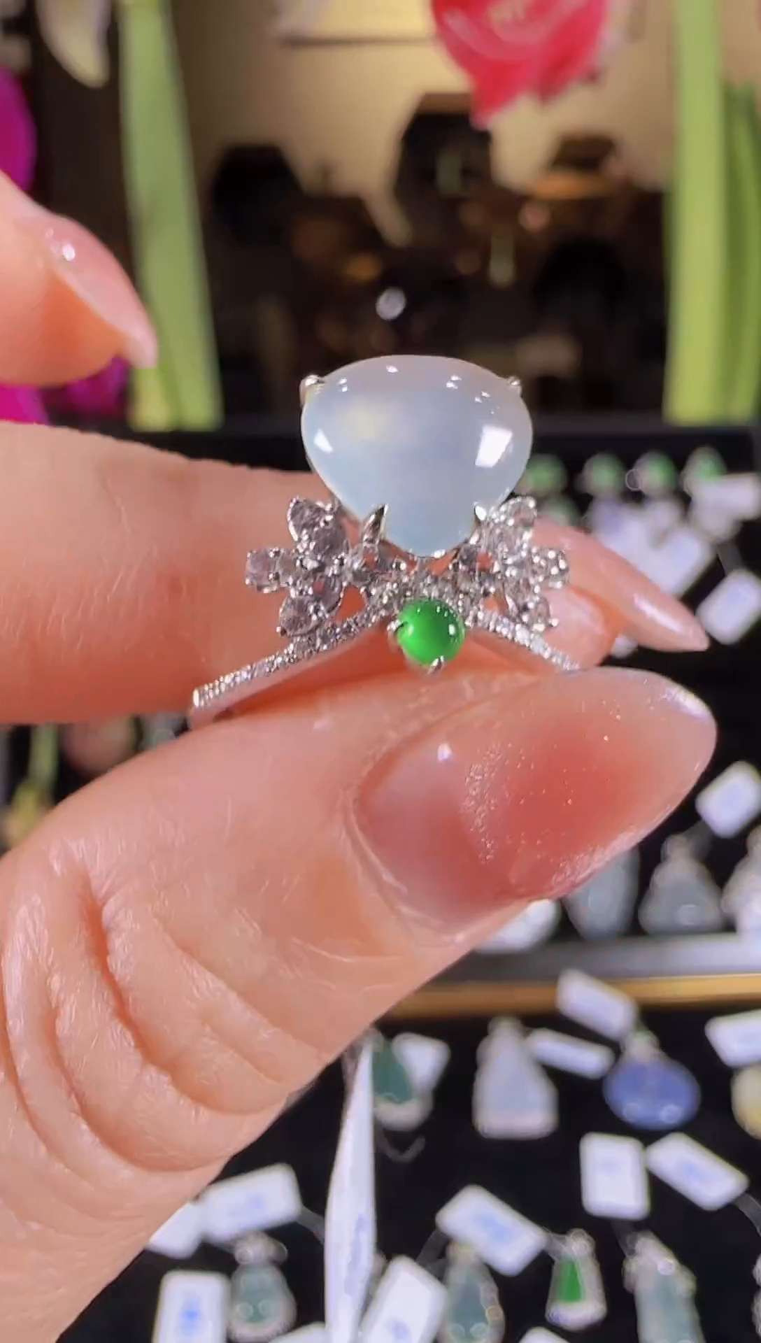 【闪购商品】翡翠戒指18K金镶嵌爱心