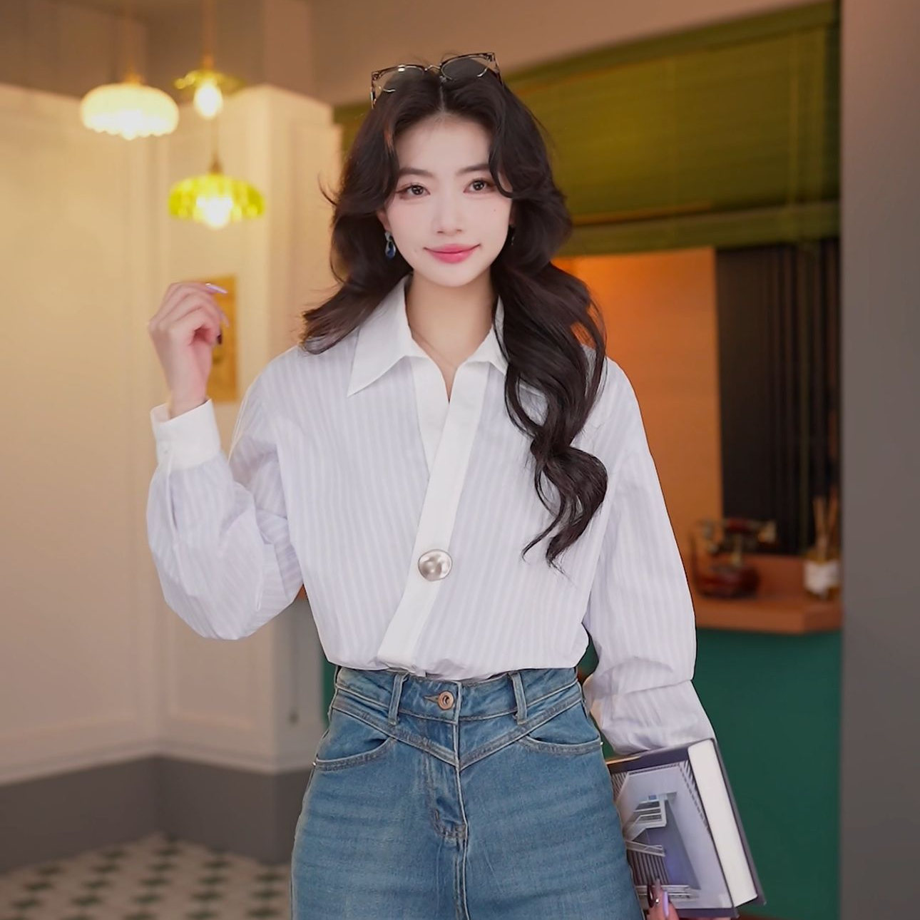 丁佳欣【旅行家】港风复古条纹衬衫女宽松显瘦上衣DS1113157