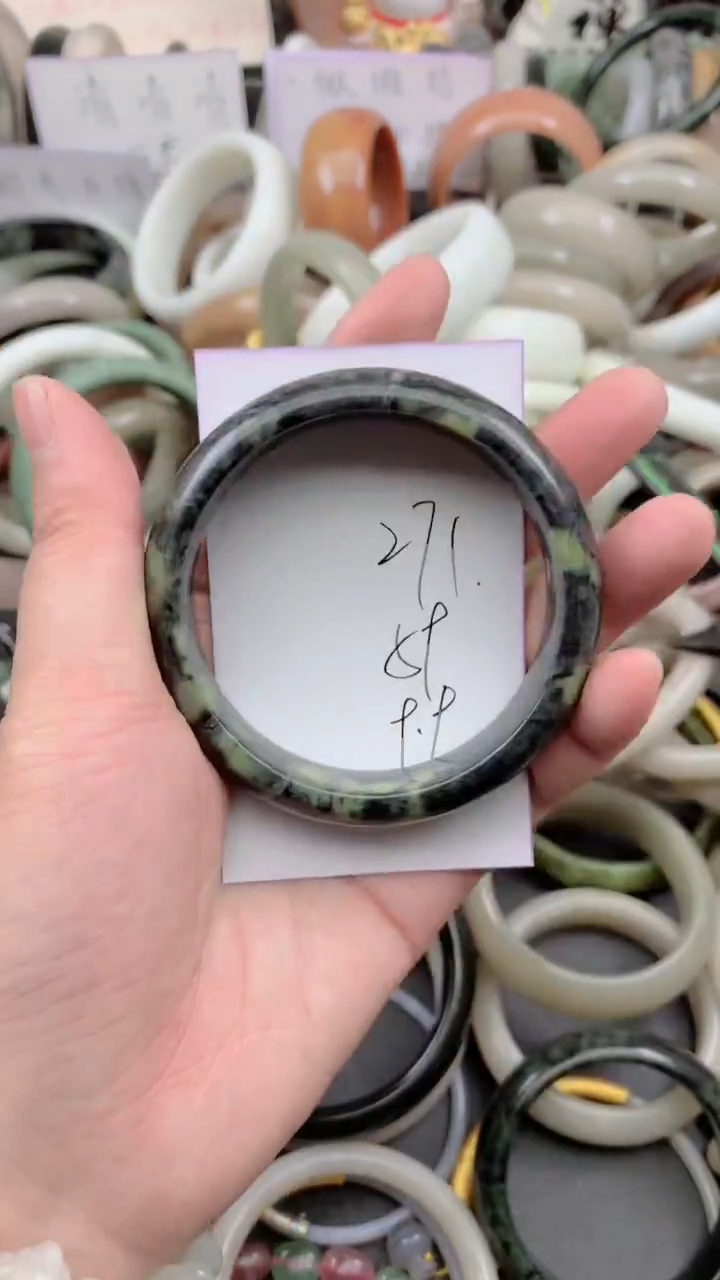 未镶嵌手镯石英质玉271