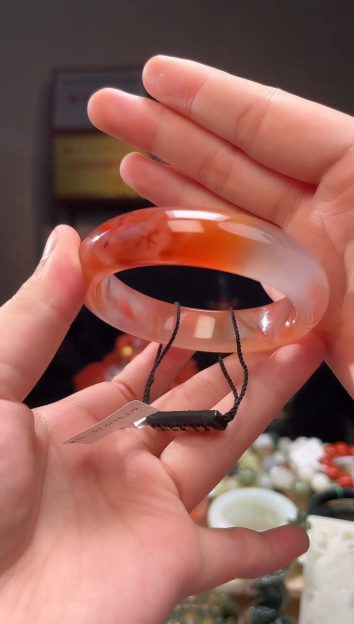 颈饰未镶嵌南红玛瑙57+