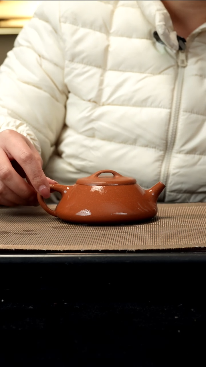 紫砂茶盏段泥纳地瓢220CC//*封釉