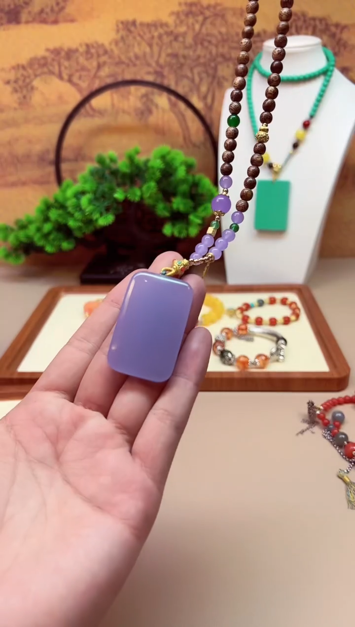 翡翠14K金镶嵌颈饰X20