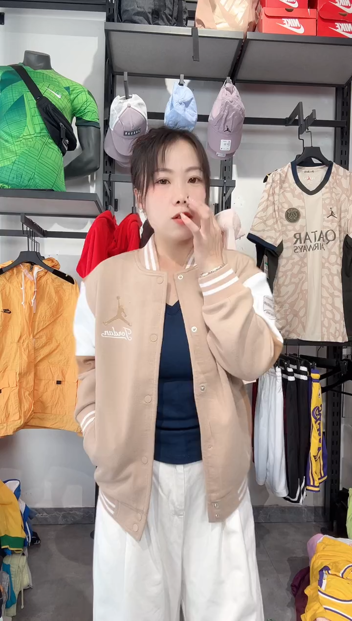 1451   编码 瑕疵款直播间过款为准 尺码160