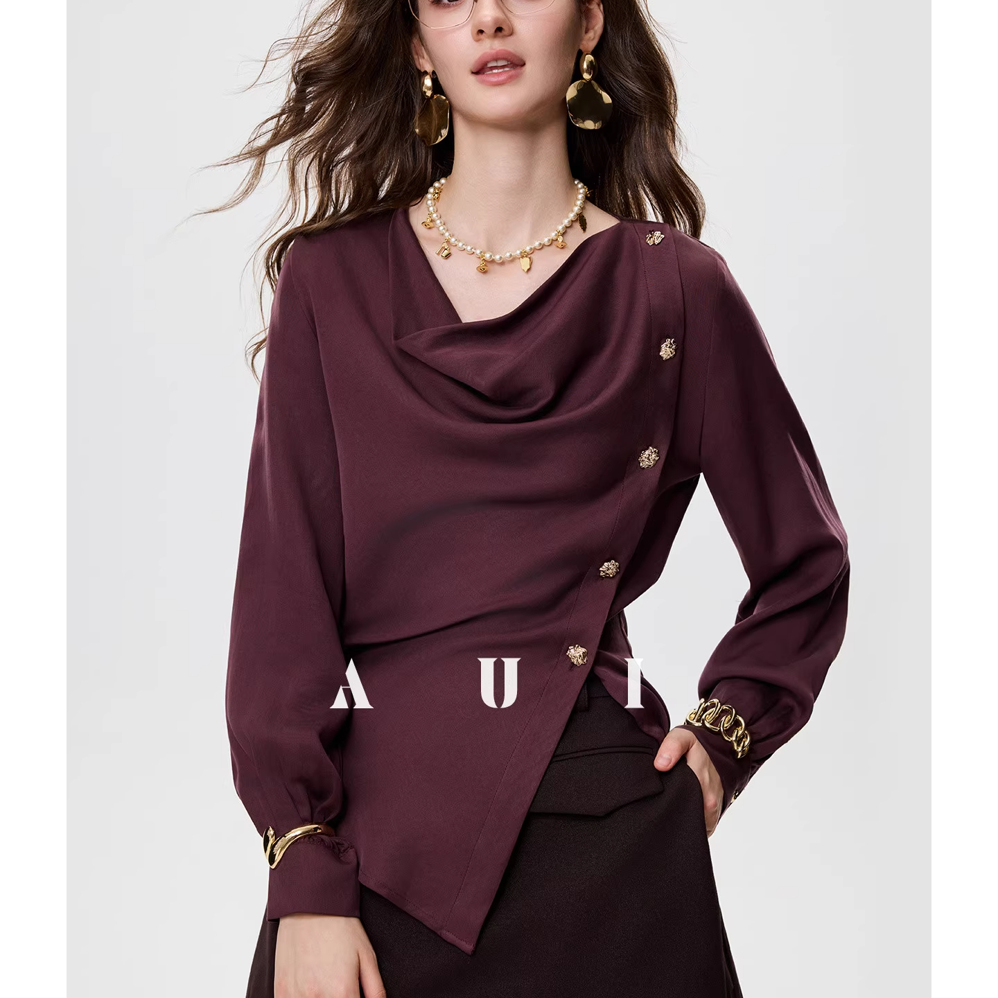 aui时尚通勤小众紫色衬衫女秋季设计感精致百搭长袖上衣25W060662