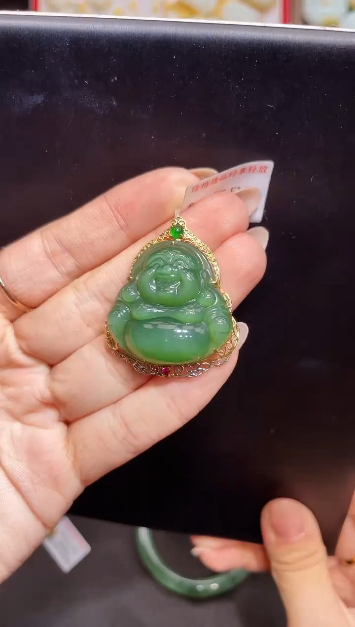 和田玉18K金镶嵌吊坠(赠链)多样性发一