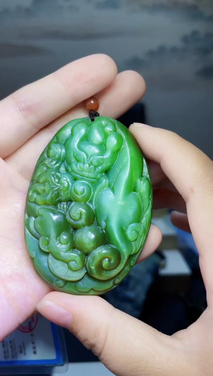 和田玉未镶嵌颈饰1