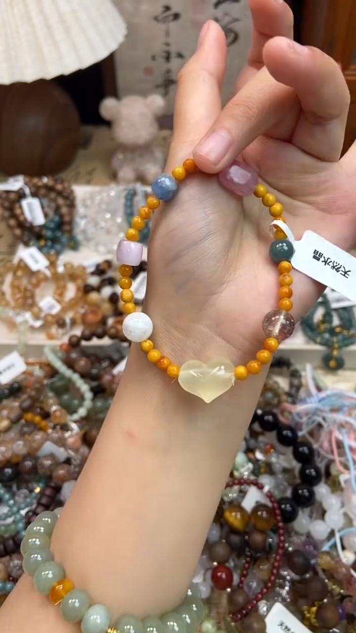 未镶嵌琥珀手饰350