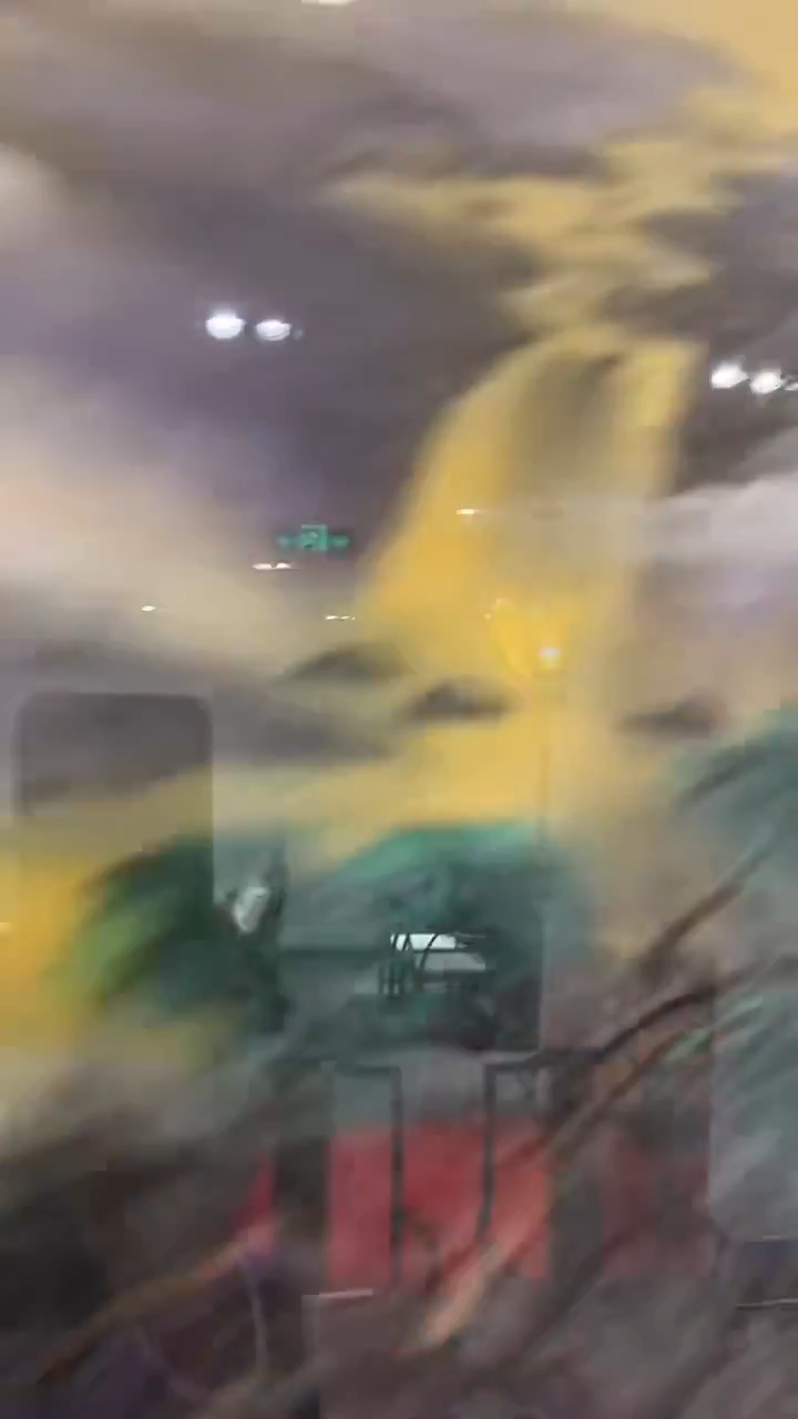 国画易志平 国画单张  云海奇峰 托底 不带框发货