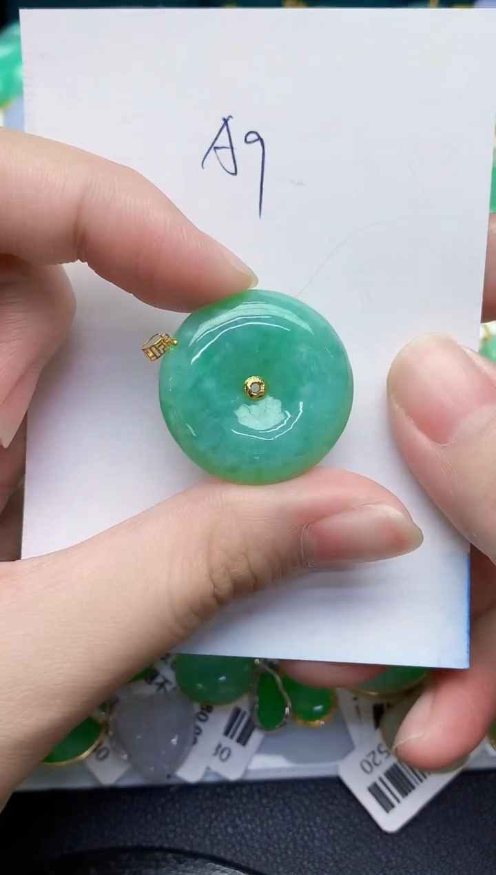 【闪购商品】翡翠颈饰18K金镶嵌000000000