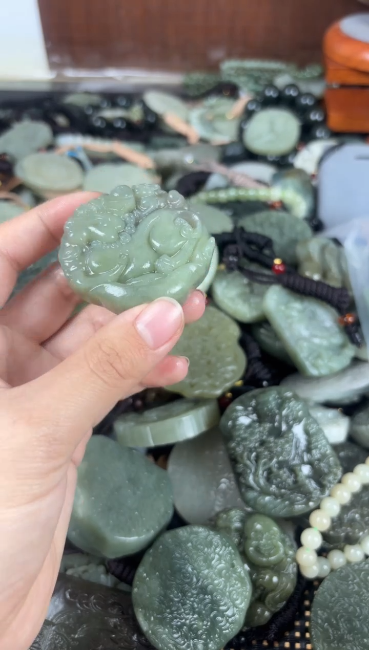 【闪购商品】和田玉颈饰未镶嵌1