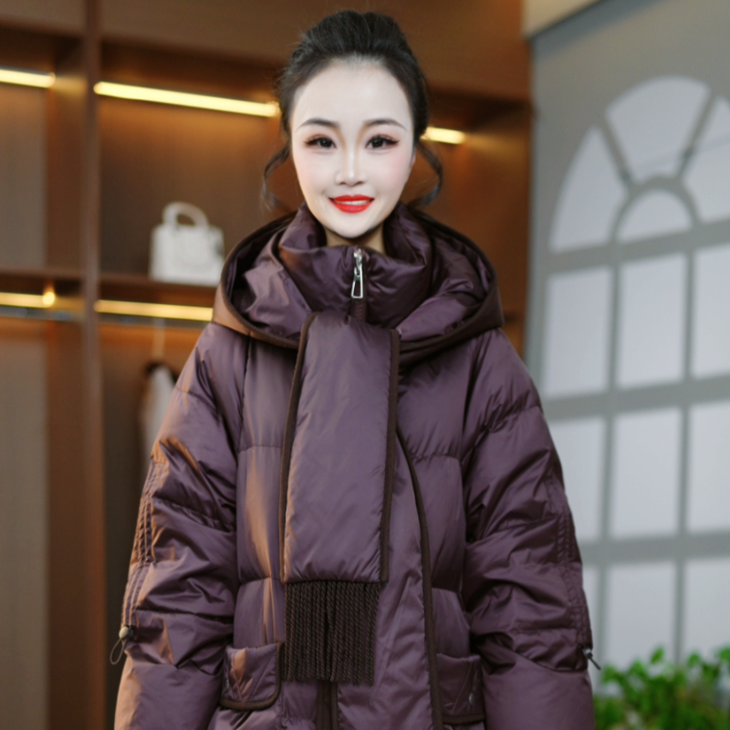 冬季新款优雅时尚百搭气质显瘦减龄带围巾鸭绒羽绒服外套M-XL