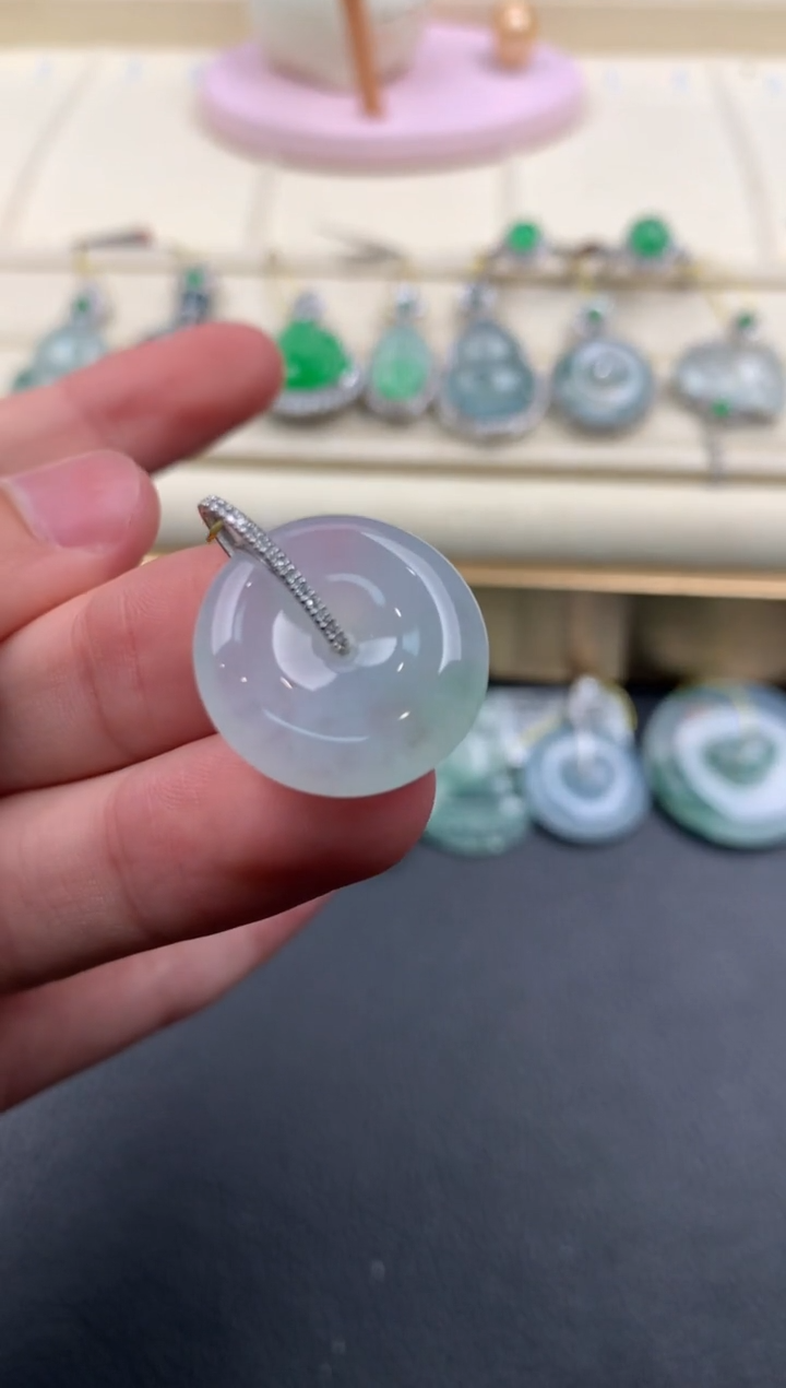 【闪购商品】翡翠颈饰18K金镶嵌A598     