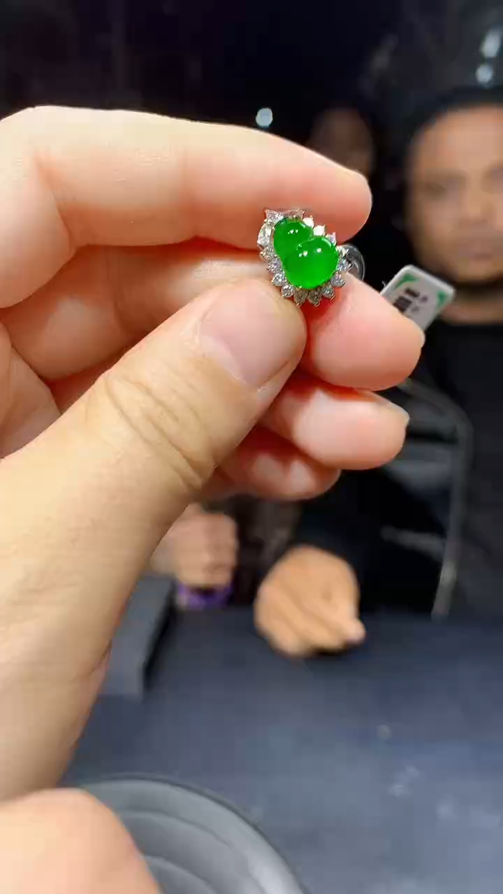 【闪购商品】定制翡翠未镶嵌28定制翡翠多样性发其一