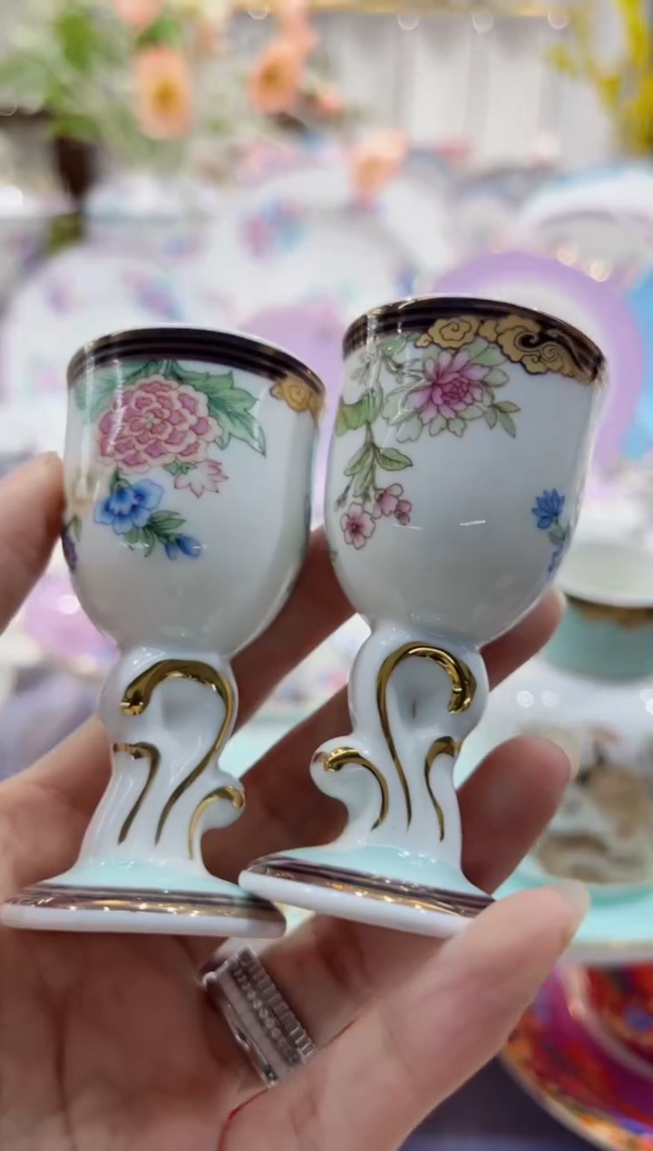 【闪购商品】骨瓷酒杯两个