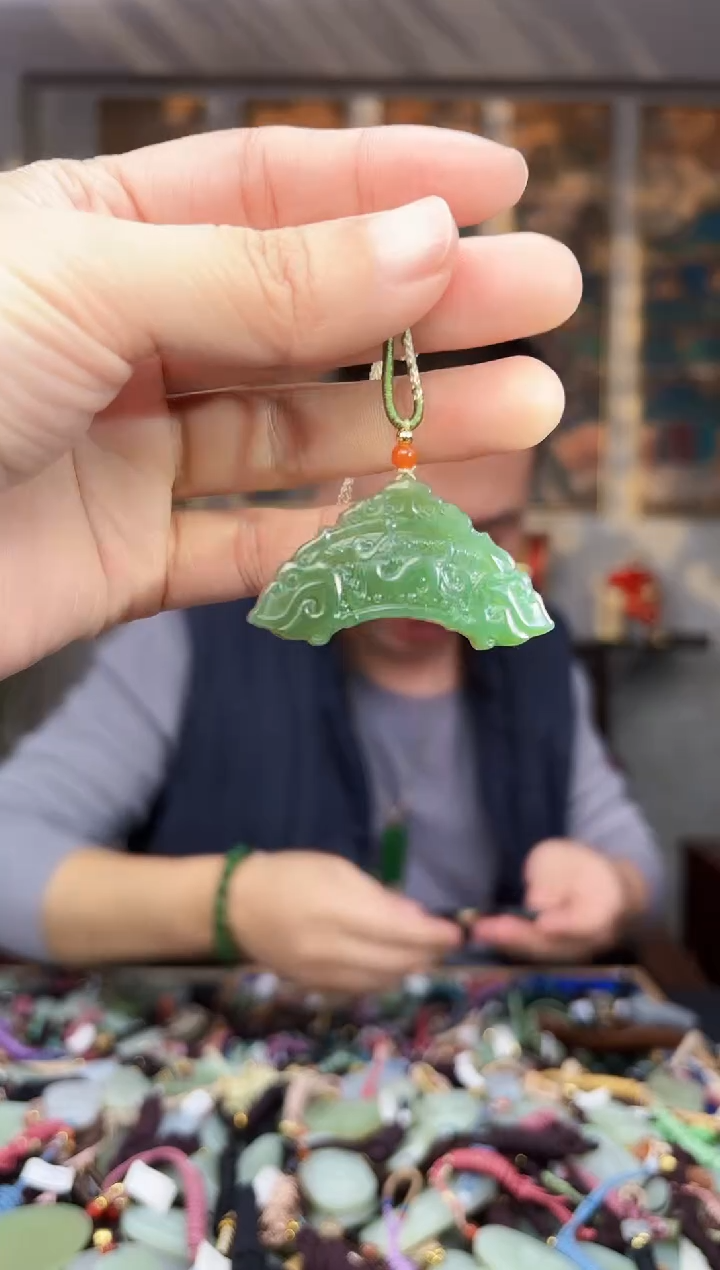 【闪购商品】和田玉挂件未镶嵌拍一发一