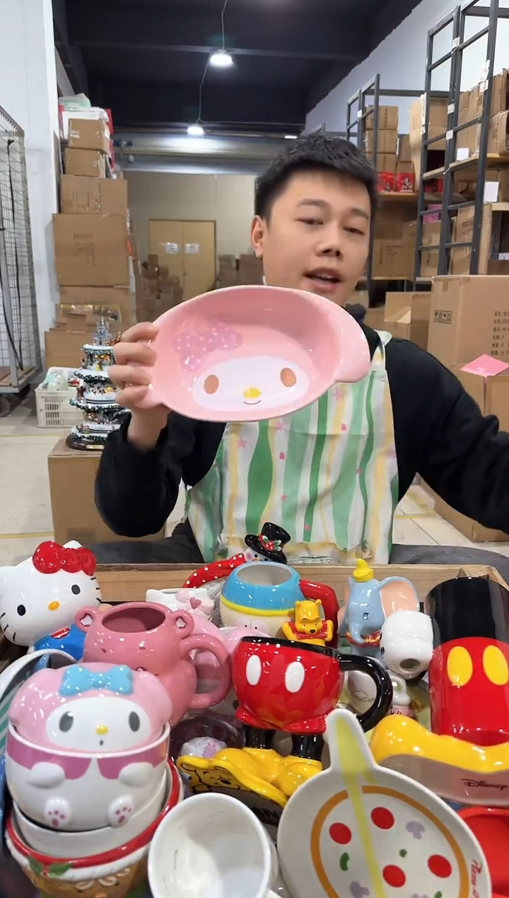 瓷片B款大号美乐蒂深碗