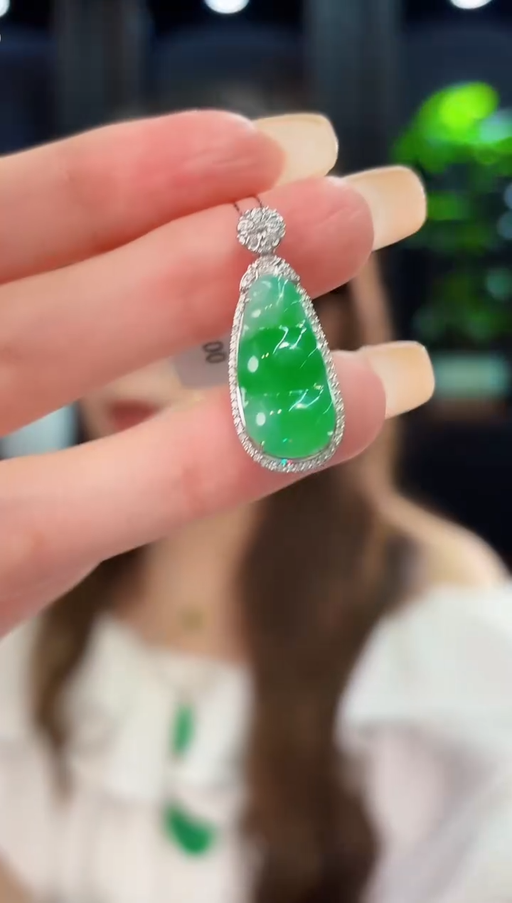 翡翠18K金镶嵌颈饰 缅料A货/支持复检/一件