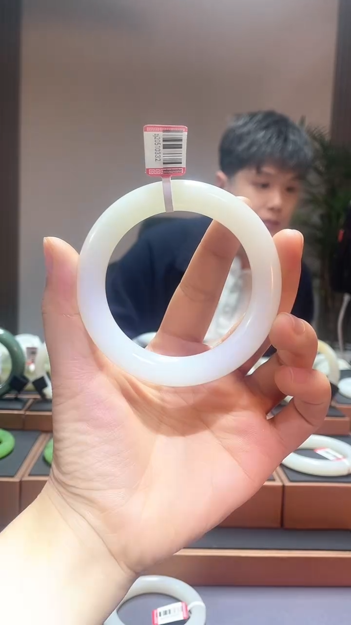 【闪购商品】和田玉手镯未镶嵌56白玉20510332