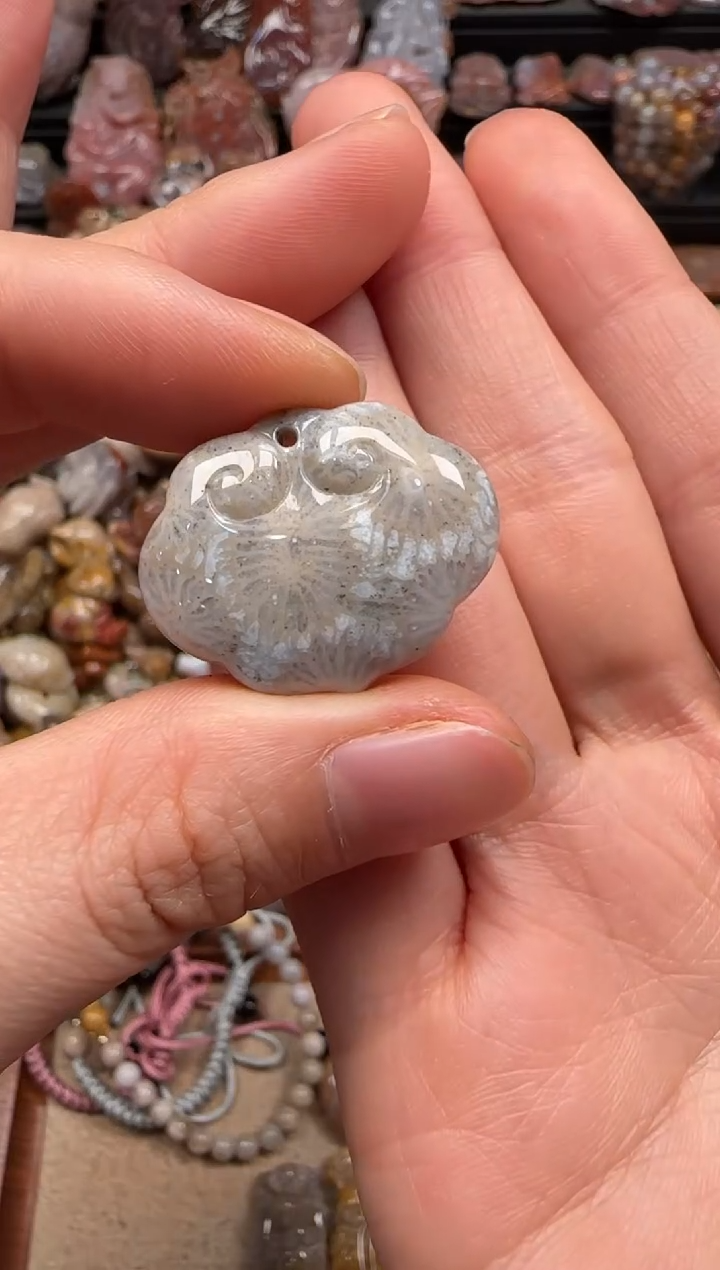 【闪购商品】硅化珊瑚（珊瑚玉）颈饰未镶嵌002