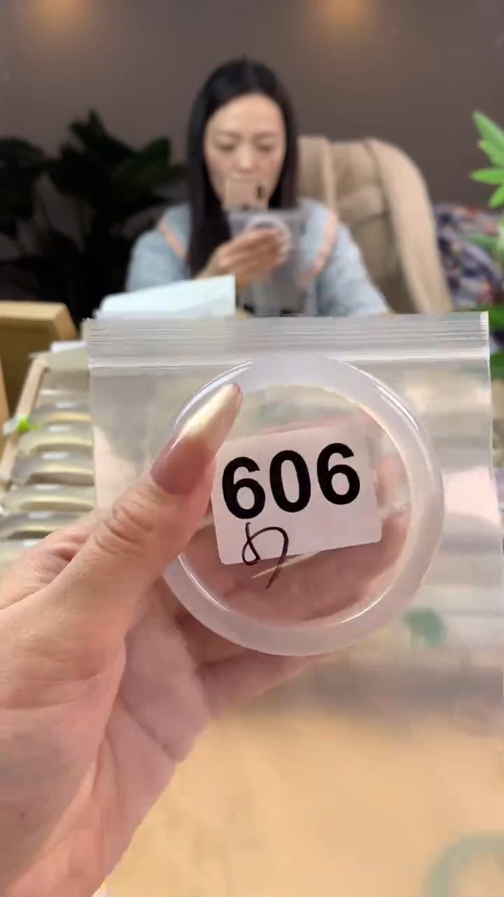 【闪购商品】玛瑙/玉髓手镯未镶嵌606