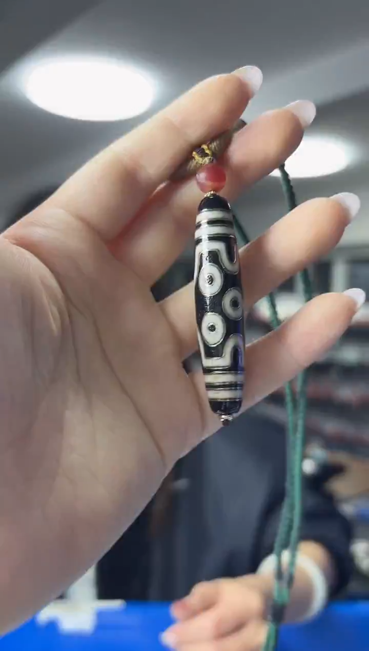 玛瑙/玉髓（覆膜）颈饰未镶嵌（多样性发一件）