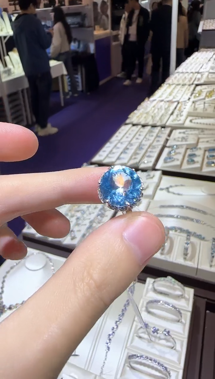 【闪购商品】托帕石戒指银S925镶嵌12mm