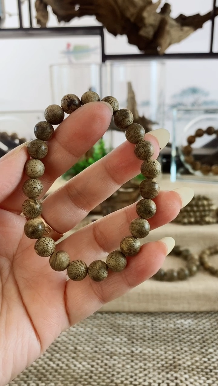 手串沉香正区达拉干百年老料8.8MM单圈