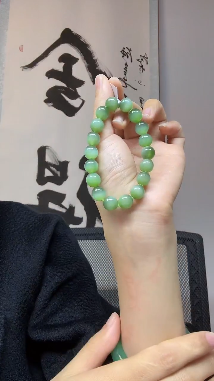 未镶嵌手串和田玉卡10