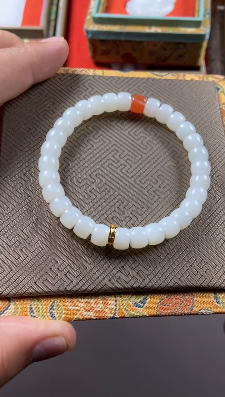 颈饰未镶嵌和田玉多样性发货，拍一发一