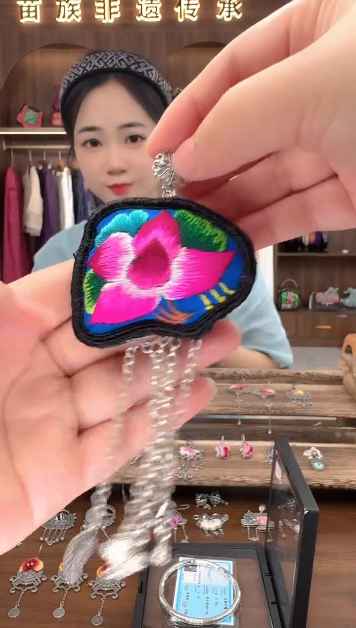 织绣扶光苗绣传承17