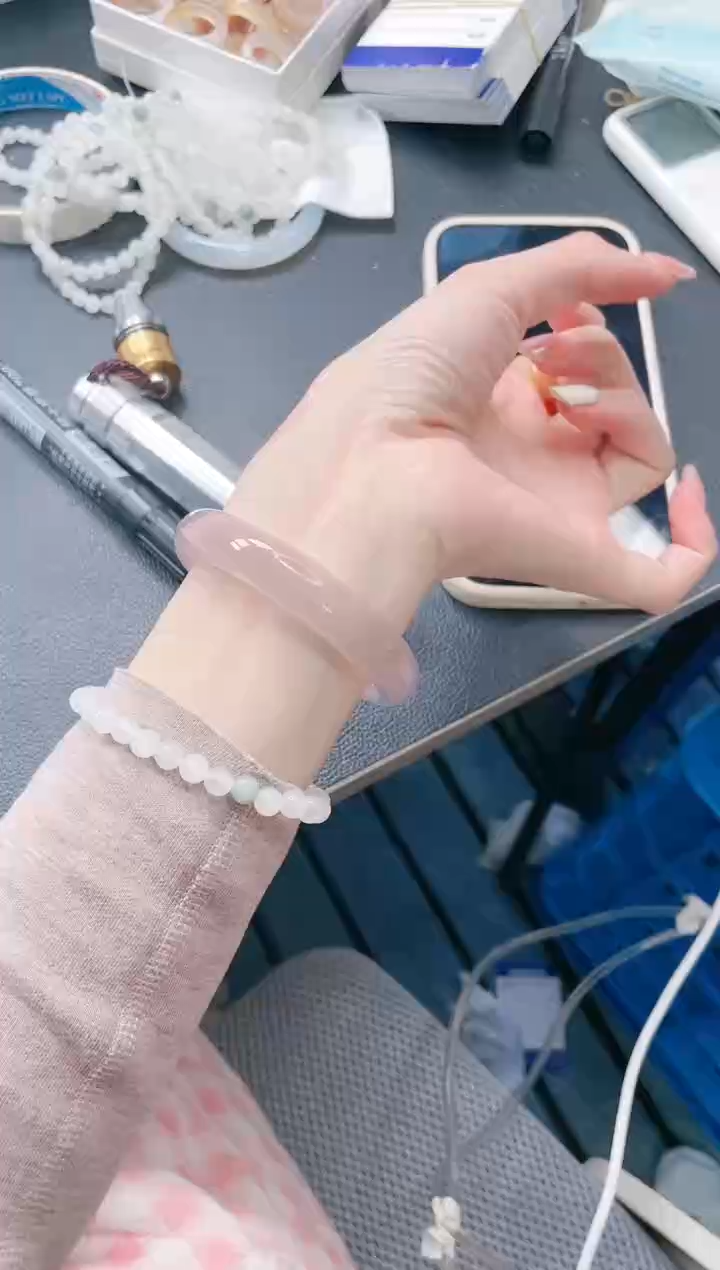 【闪购商品】石英质玉手镯未镶嵌 冰裸粉手镯-54