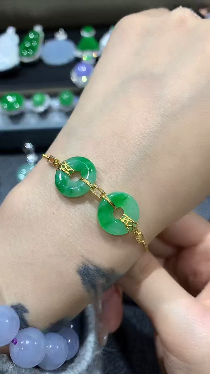 【闪购商品】翡翠手链18K金镶嵌28团购