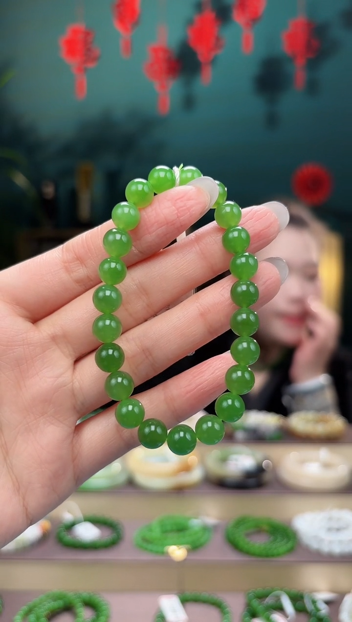 【闪购商品】和田玉手串未镶嵌卡8碧玉手串