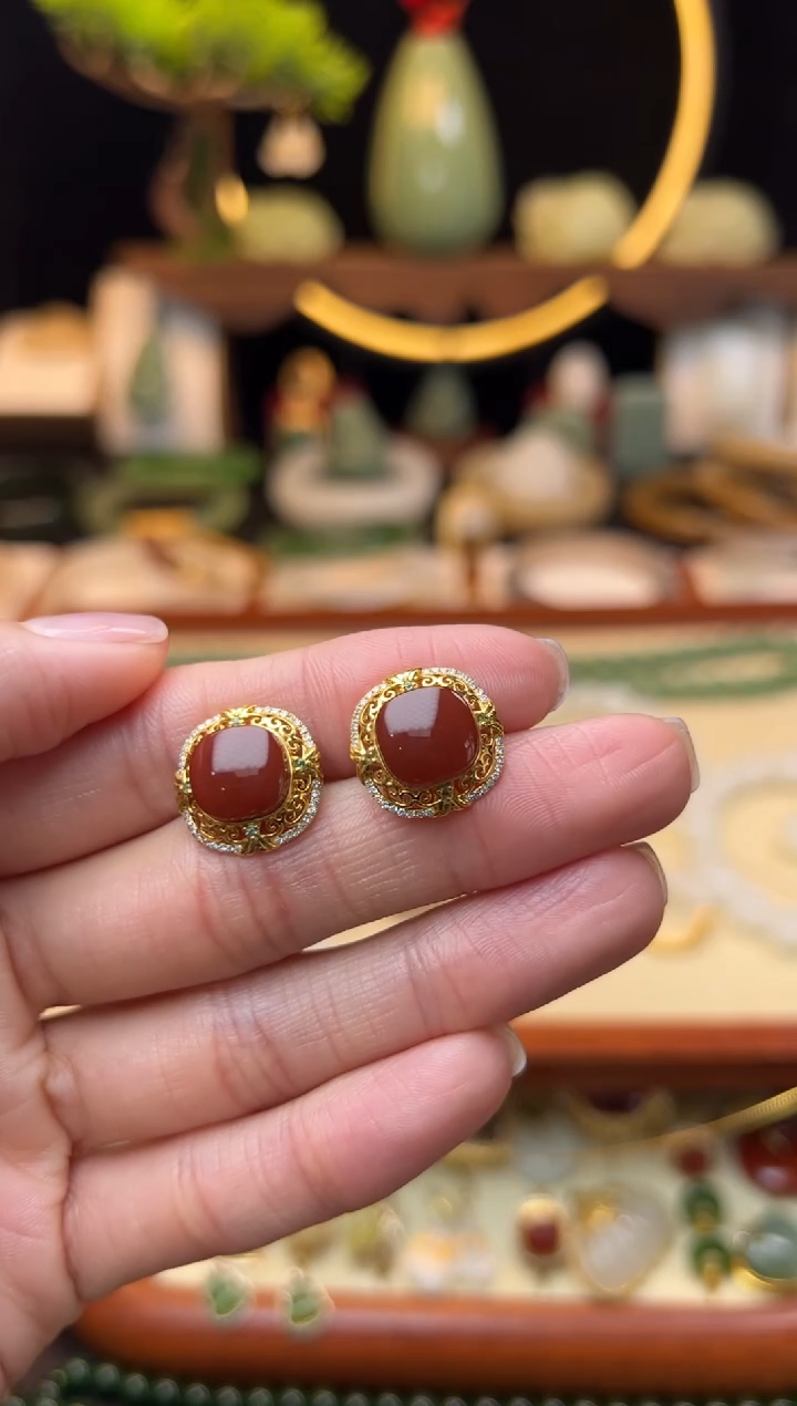 【闪购商品】南红玛瑙耳饰18K金镶嵌精品