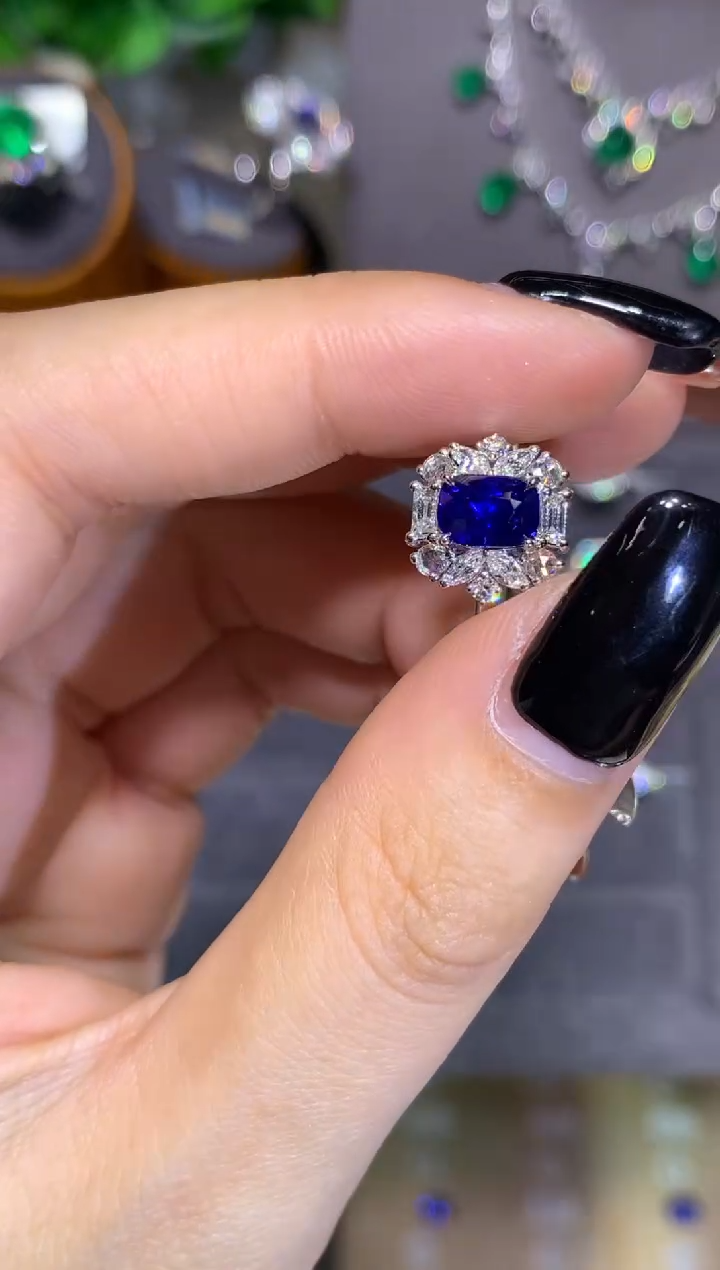 戒指蓝宝石18K金镶嵌1.51ct