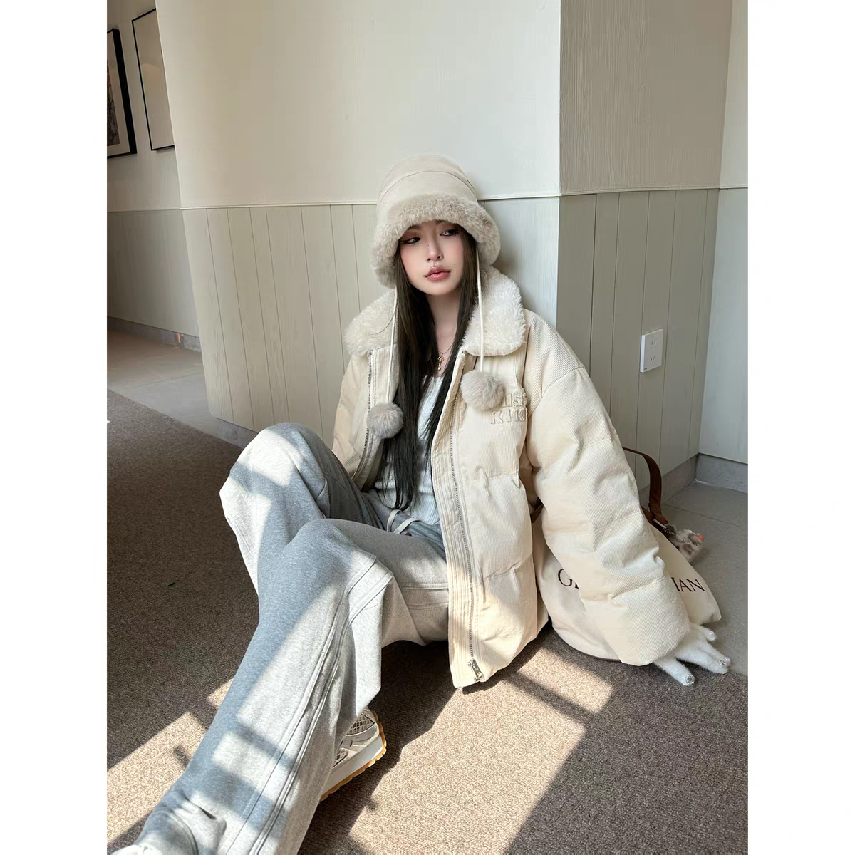 2025冬季新品鸥洲站白鹅绒服cicicoco猫头鹰减龄灯芯绒羽绒服外套