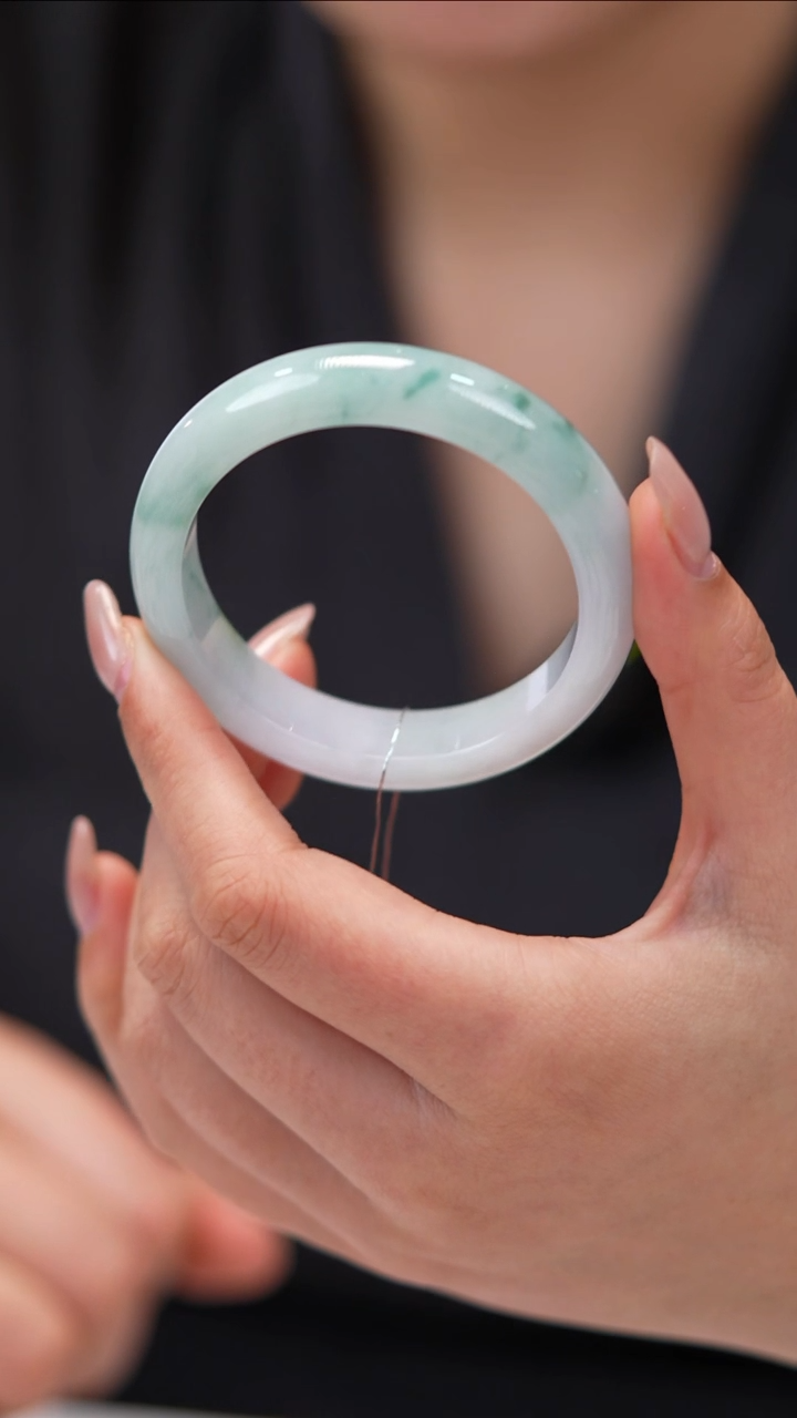 未镶嵌手镯翡翠微瑕翡翠手镯L0564