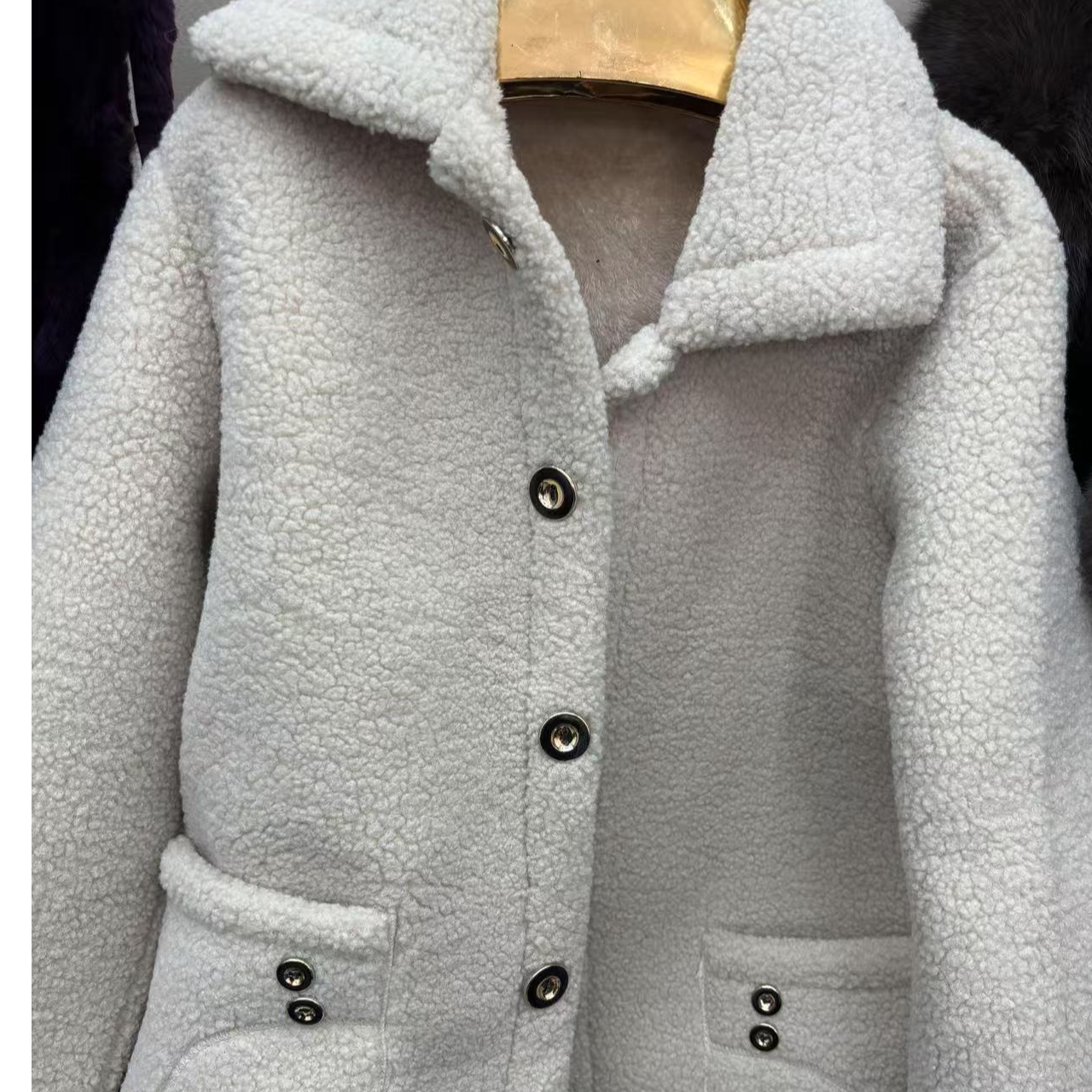 时尚女装以直播间为准