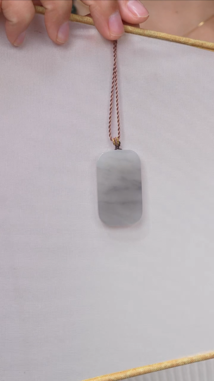 【闪购商品】和田玉颈饰未镶嵌烟紫大无事牌戴绳子