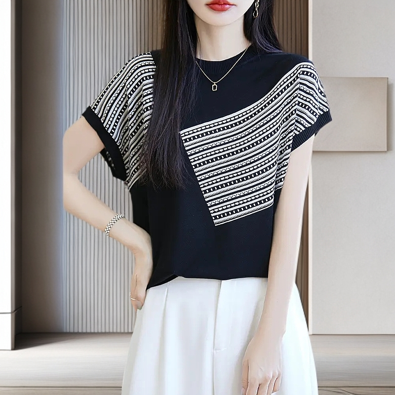 夏季夏天新款T恤飞袖女装百搭女士夏天设计砍袖海军领短袖上衣女