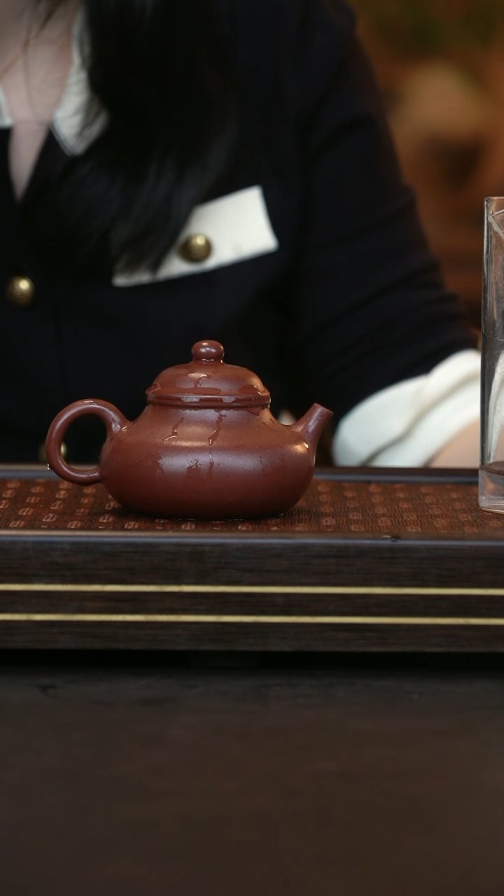【闪购商品】紫砂茶壶战旗 底槽青 容天 孤品