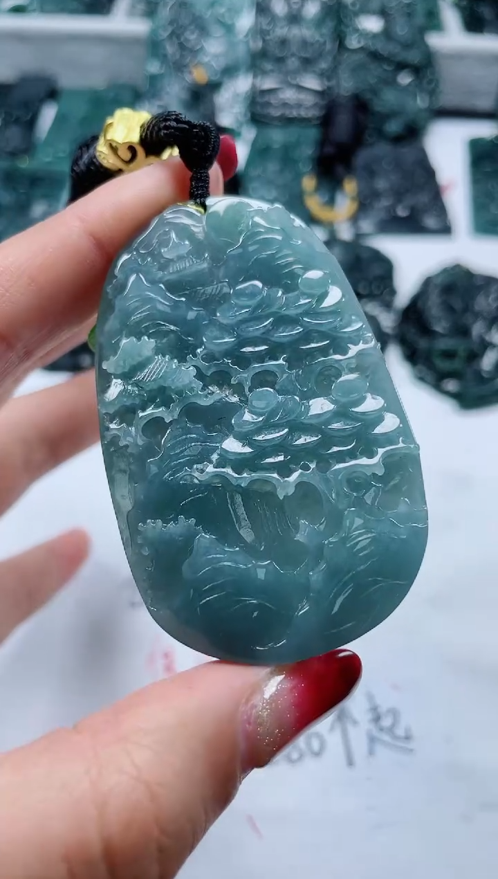 【闪购商品】翡翠颈饰未镶嵌