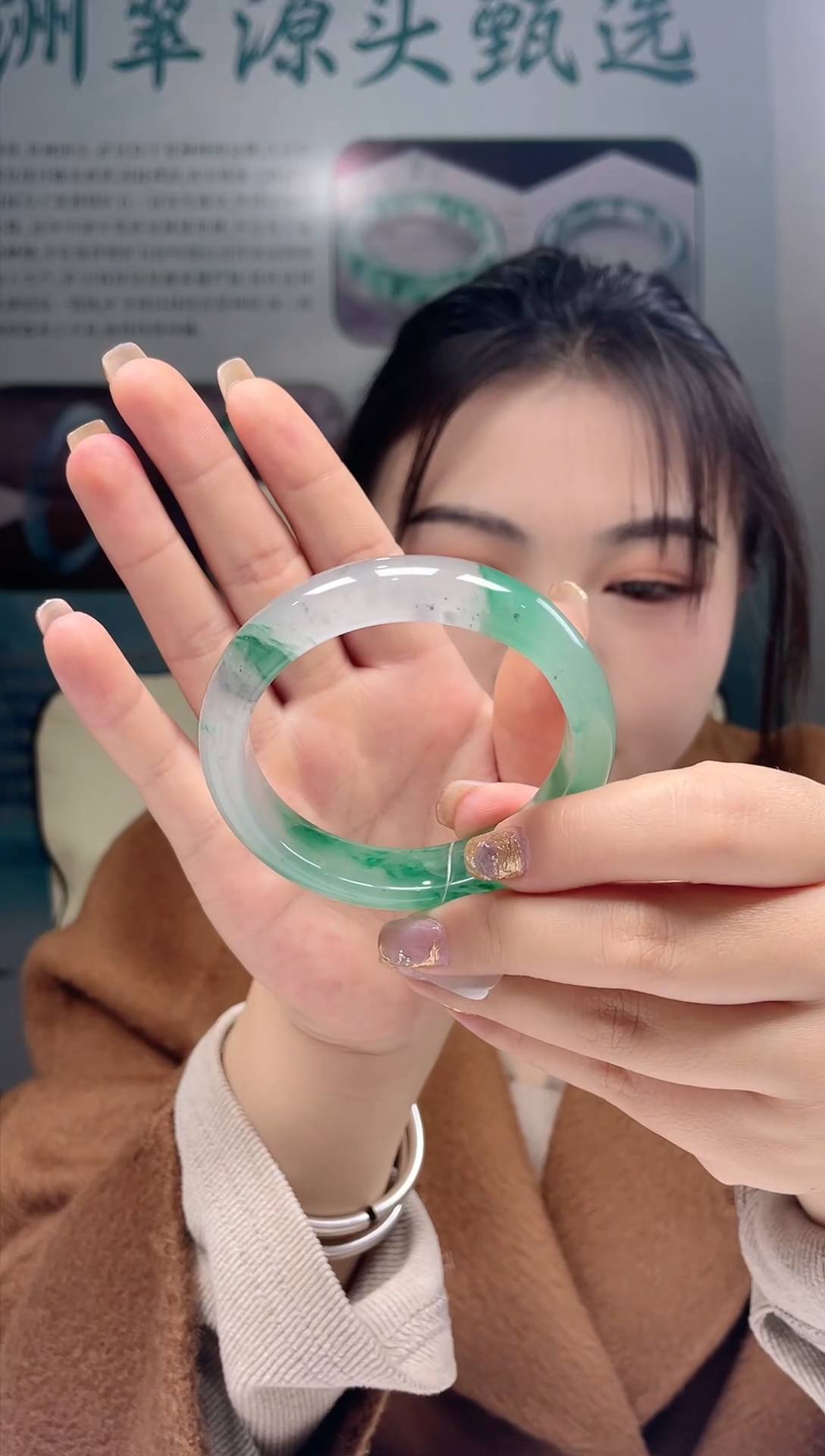 【闪购商品】石英质玉手镯未镶嵌非洲翠手镯多样性发货