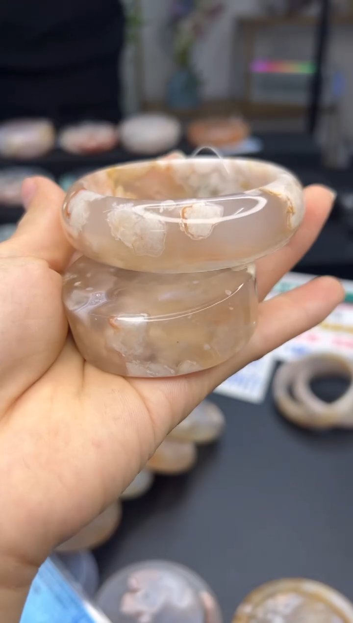 【闪购商品】石英质玉手镯未镶嵌A589(55圈赠送镯心)