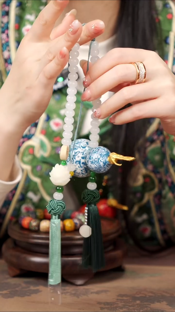 【闪购商品】63易林漂漆车挂手捻葫芦----168