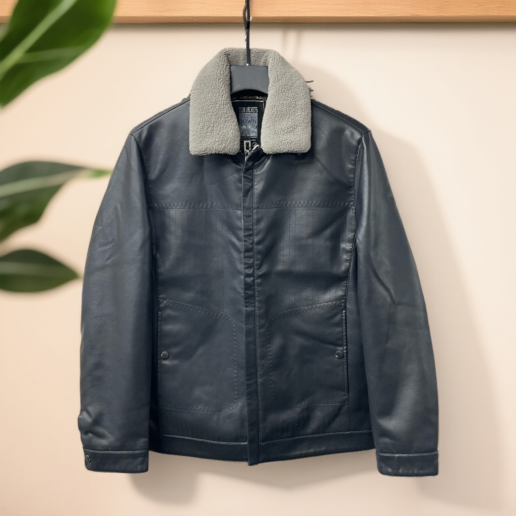 冬季常规款修身型纯色男翻领羽绒外套Y860