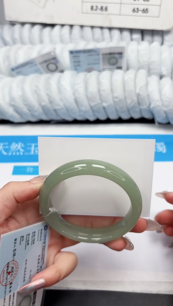 【闪购商品】石英质玉手镯未镶嵌317-64.5