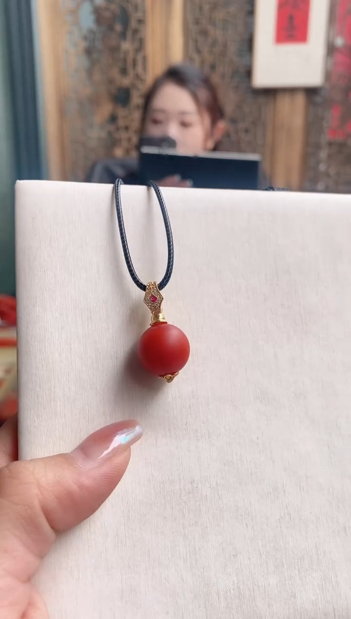 吊坠(赠链)未镶嵌南红玛瑙保山南红大单珠吊坠