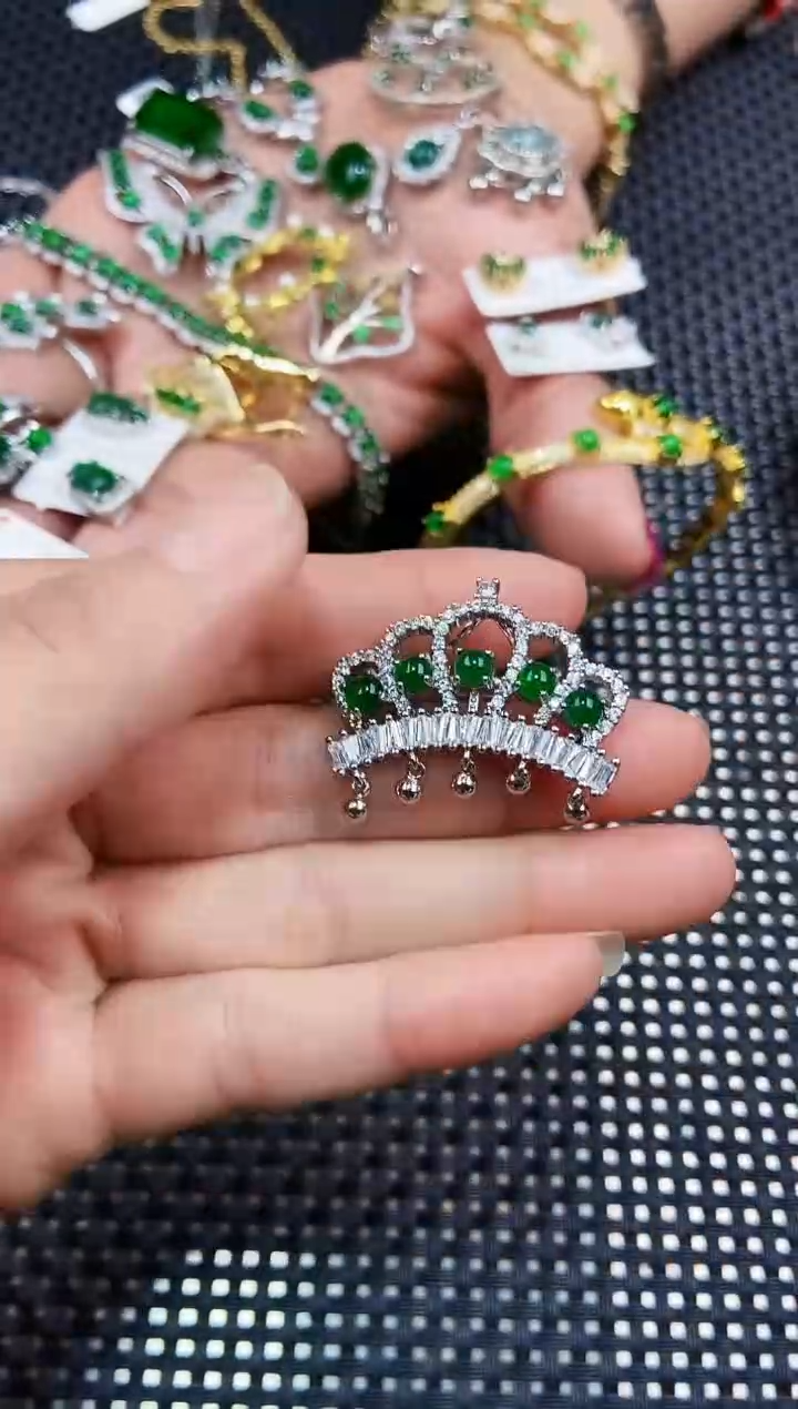 【闪购商品】翡翠吊坠(不含链)未镶嵌11111111