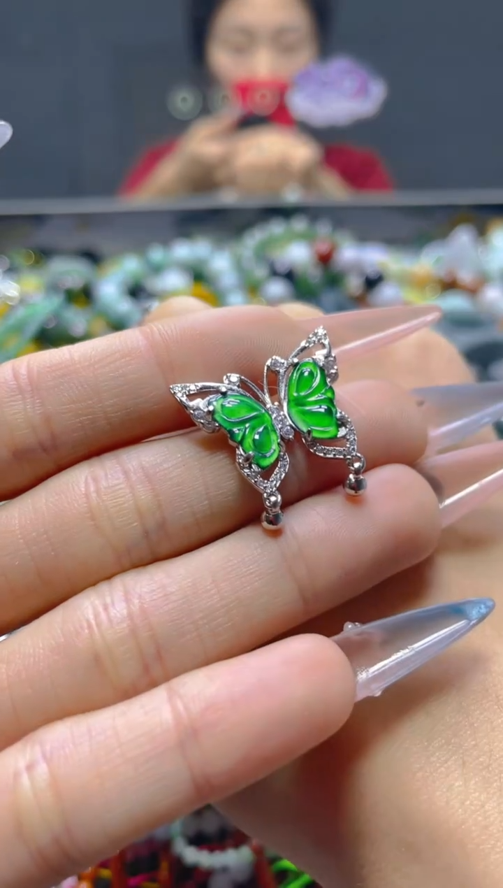 颈饰未镶嵌翡翠/G/翡翠A货，一件也是批发价